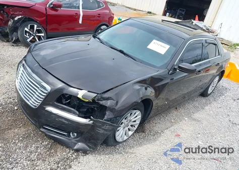 2013 Chrysler 300 Motown from USA, damaged, VIN 2C3CCAAG4DH658609